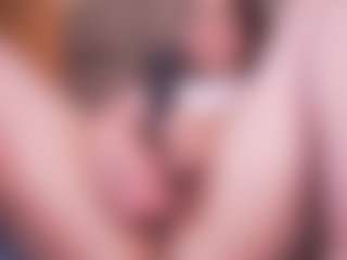 Live cam show with LauRoberts - Cute on Lustler