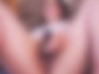Live cam show with LauRoberts - Facial on instabang