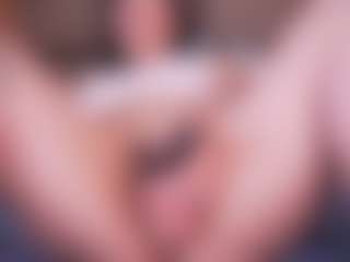 LauRoberts's Live Sex Cam Show