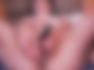 LauRoberts's Live Sex Cam Show