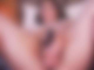LauRoberts's Live Sex Cam Show