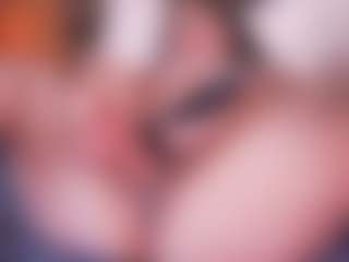 LauRoberts's Live Sex Cam Show