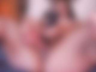LauRoberts's Live Sex Cam Show