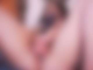 LauRoberts's Live Sex Cam Show