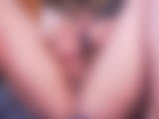 Live cam show with LauRoberts - Green Eyes on TastyBlacksLive