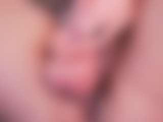Live cam show with LauRoberts - Hairy Pussy Toys on TottyGirls