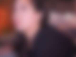Live cam show with LauRoberts - Public on eurowanks.com