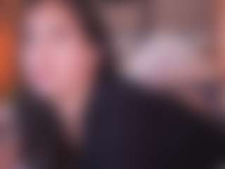 Live cam show with LauRoberts - Facial on madthumbs