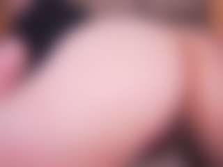 Live cam show with LauRoberts - Blonde Hair on SxyPornLive