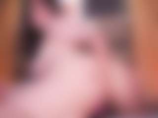 Live cam show with LauRoberts - Athletic Teen (18+) on Gym Cam Girls