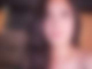 Live cam show with LauRoberts - Facial on Camsoda