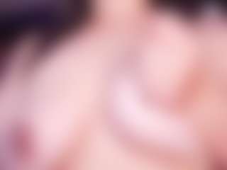 LauRoberts's Live Sex Cam Show