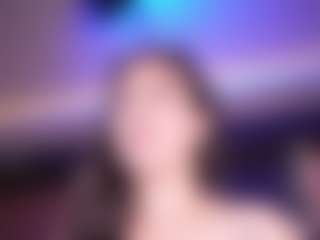 LauRoberts's Live Sex Cam Show