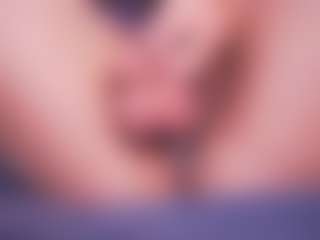 LauRoberts's Live Sex Cam Show