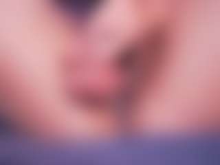 LauRoberts's Live Sex Cam Show
