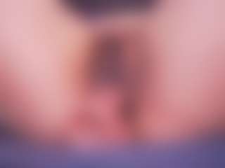 LauRoberts's Live Sex Cam Show