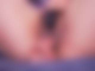 LauRoberts's Live Sex Cam Show