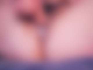 LauRoberts's Live Sex Cam Show