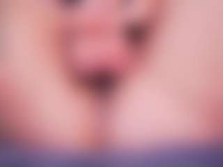 LauRoberts's Live Sex Cam Show