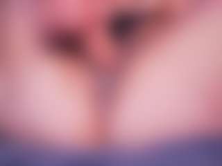 LauRoberts's Live Sex Cam Show