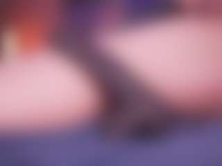 LauRoberts's Live Sex Cam Show