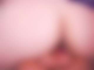 LauRoberts's Live Sex Cam Show