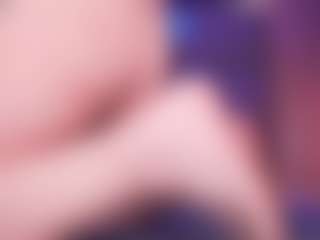 LauRoberts's Live Sex Cam Show