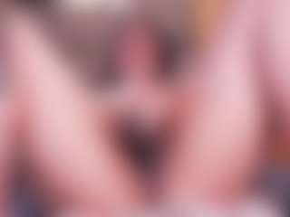 LauRoberts's Live Sex Cam Show