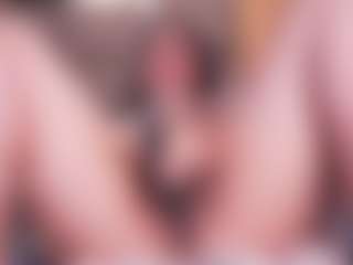 LauRoberts's Live Sex Cam Show
