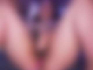 LauRoberts's Live Sex Cam Show
