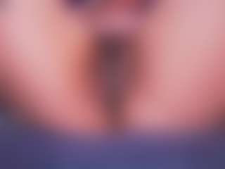 LauRoberts's Live Sex Cam Show