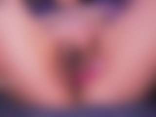 LauRoberts's Live Sex Cam Show
