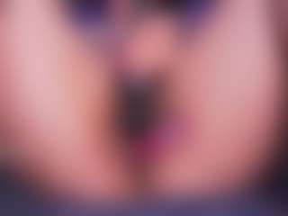 LauRoberts's Live Sex Cam Show
