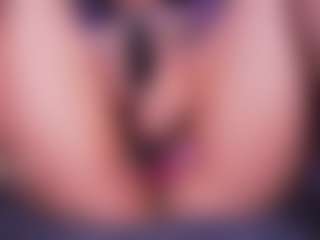 LauRoberts's Live Sex Cam Show