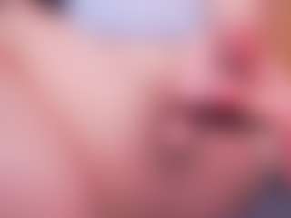 LauRoberts's Live Sex Cam Show