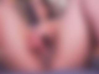LauRoberts's Live Sex Cam Show