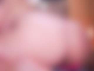 LauRoberts's Live Sex Cam Show