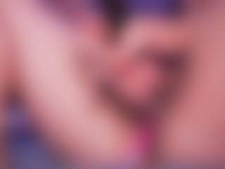 LauRoberts's Live Sex Cam Show