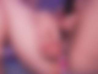 LauRoberts's Live Sex Cam Show