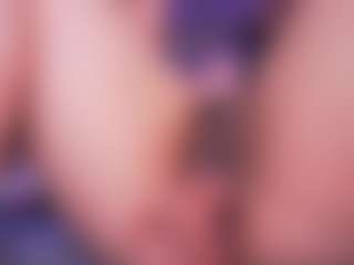Live cam show with LauRoberts - Athletic BBW on AdultVida.com