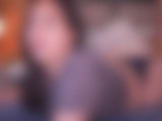 Live cam show with LauRoberts - Blonde Hair Curvy on MyBangCams