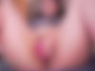 LauRoberts's Live Sex Cam Show