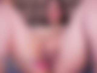 LauRoberts's Live Sex Cam Show