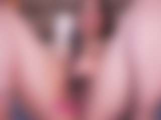 LauRoberts's Live Sex Cam Show