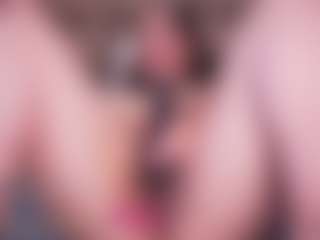 LauRoberts's Live Sex Cam Show