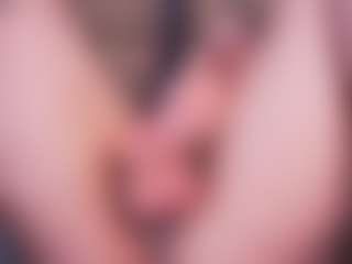 LauRoberts's Live Sex Cam Show