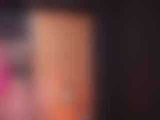 LauRoberts's Live Sex Cam Show