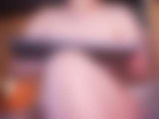 LauRoberts's Live Sex Cam Show