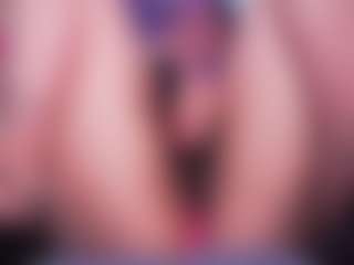 LauRoberts's Live Sex Cam Show