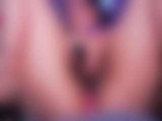LauRoberts's Live Sex Cam Show